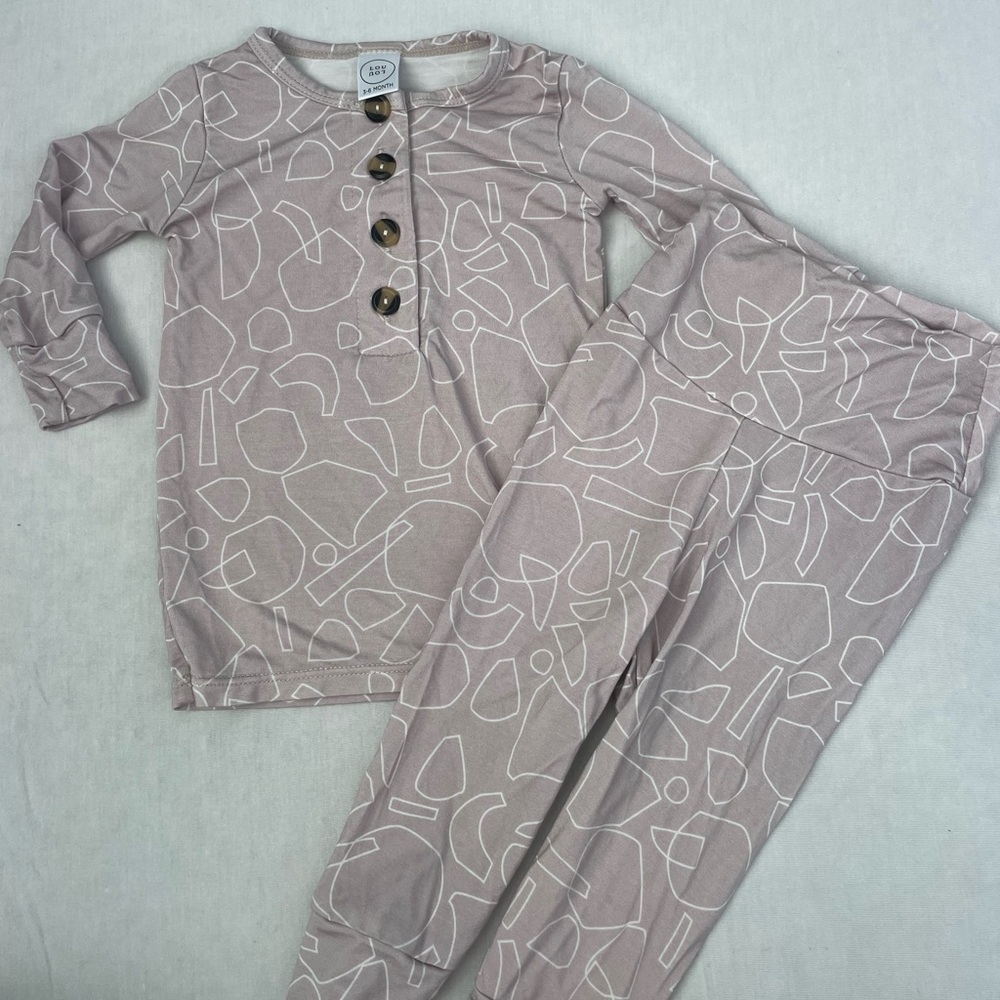 Lou Lou & Co Tan and White Patterned Layette Top and Bottom Matching Set